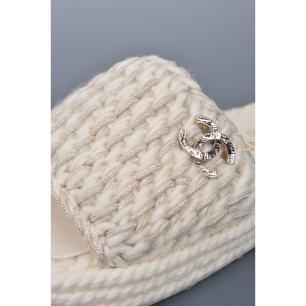 Mules Dệt Kim Phản Chiếu Màu Đen. G38189 X56418 94305 Không Hộp