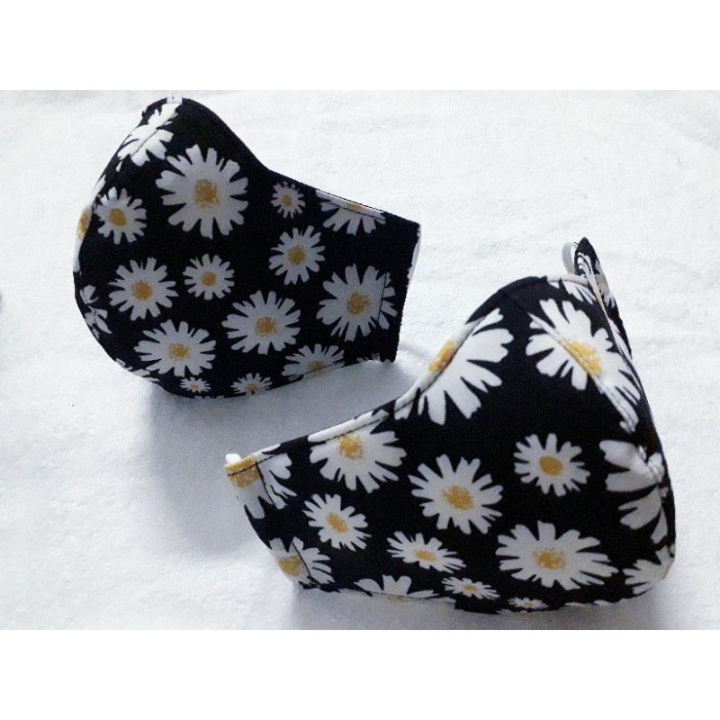 Khẩu trang vải CAO CẤP màu đen hoa cúc | BigBuy360 - bigbuy360.vn