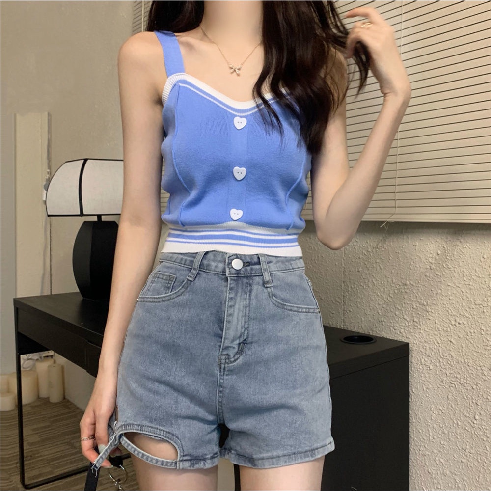 Áo Dệt Kim Hai Dây Phối Nút Hình Trái Tim Đáng Yêu Cho Nữ