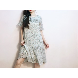 Đầm suông voan hoa bèo đuôi cá