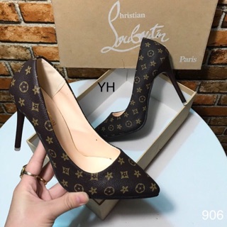 Cao gót nâu