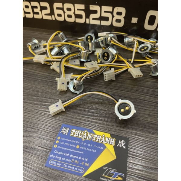 Đuôi đèn trước sport - Su Sport/Xipo/RGV120/RG110/Satria2k/RGX