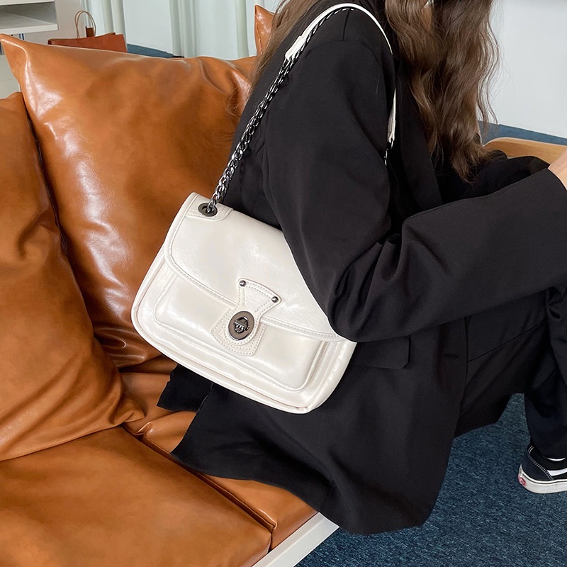 Túi đeo vai IELGY dễ phối đồ phong cách dịu dàng thời trang cho nữ