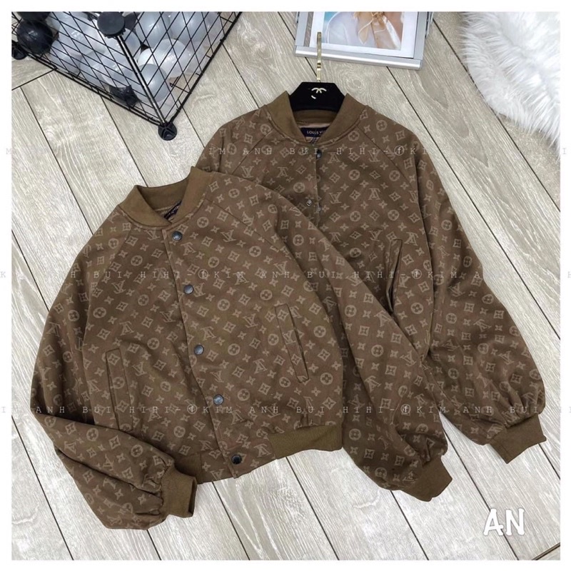 Áo khoác da lộn Lv màu tây