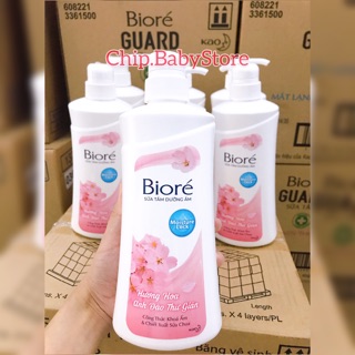 (Mẫu mới) Sữa Tắm Biore Dưỡng Ẩm Hương Hoa Anh Đào Thư Giãn 530gr - Date 2023