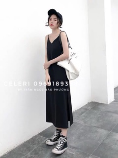 Váy hai dây đen basic xẻ 1 bên dáng xuông