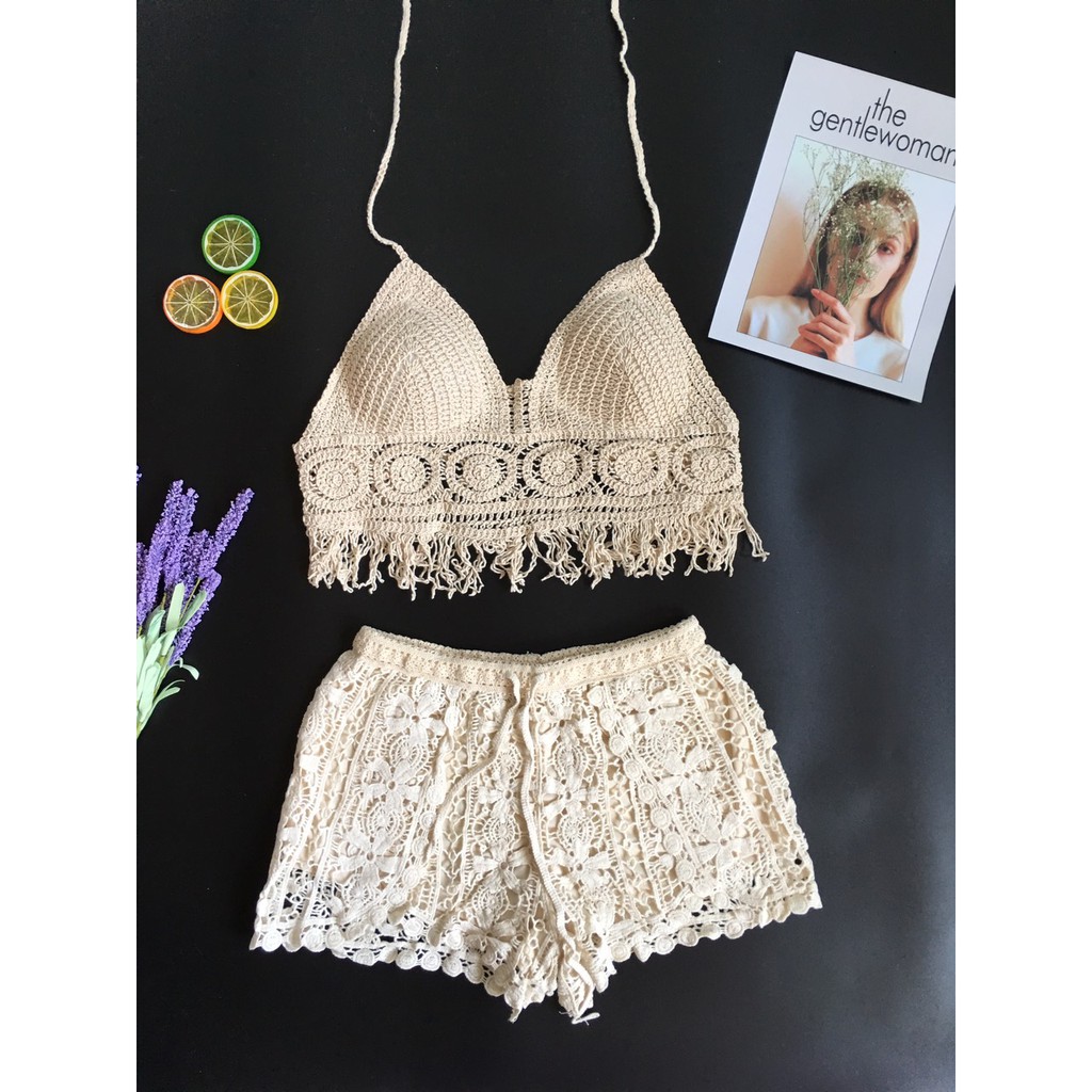 Bikini len móc đi biển