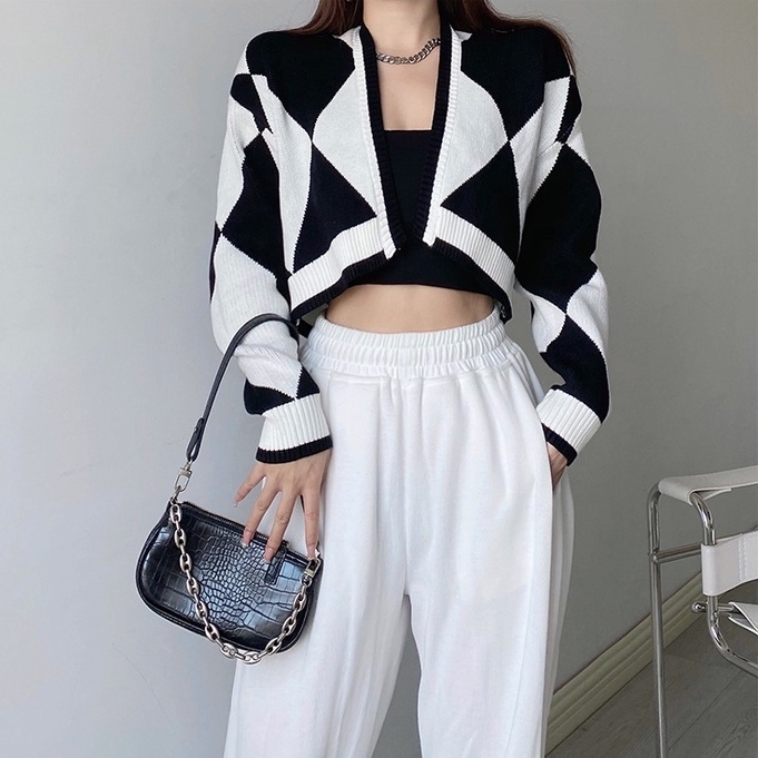 Áo khoác cardigan dệt kim dáng ngắn tay dài dáng rộng màu sắc phong cách retro | WebRaoVat - webraovat.net.vn