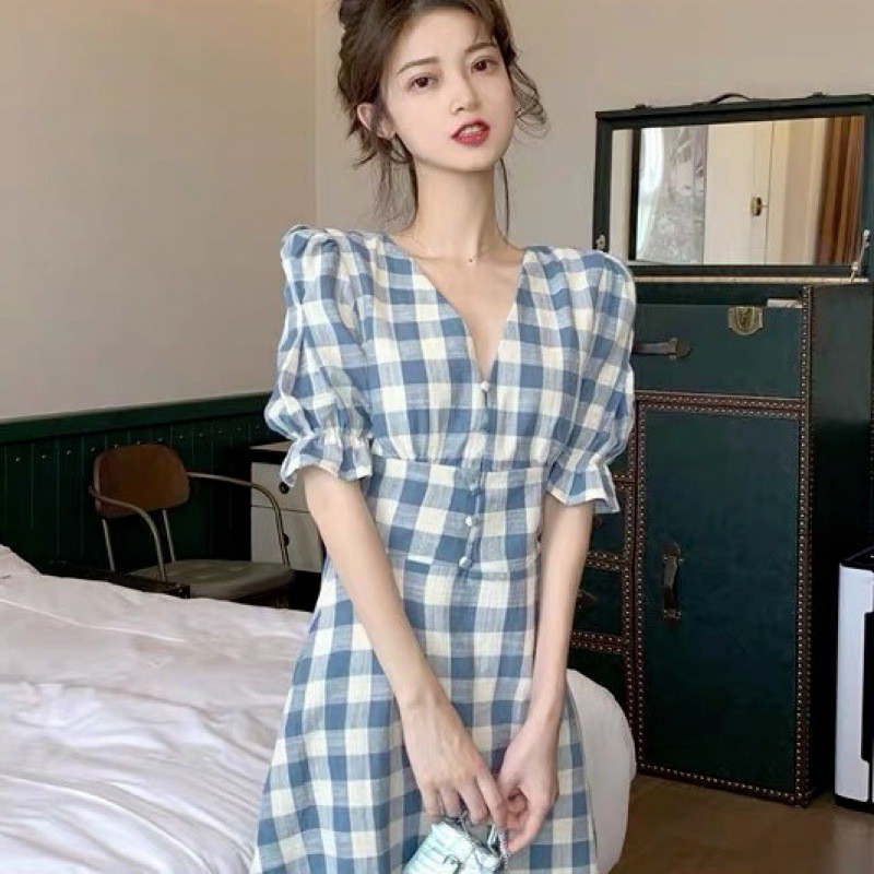 Váy kẻ sọc phồng vai dễ thương phong cách Hàn Quốc