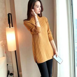 Đầm len dáng dài xẻ tà thanh lịch