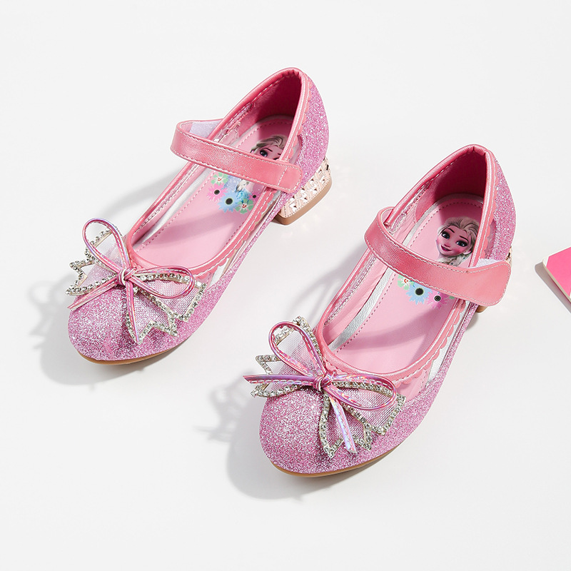 Giày cao gót theo phong cách công chúa xinh xắn dành cho bé