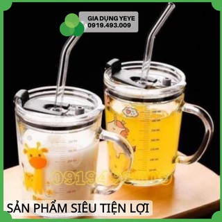 Cốc pha sữa thuỷ tinh chia vạch có nắp và ống hút cho bé