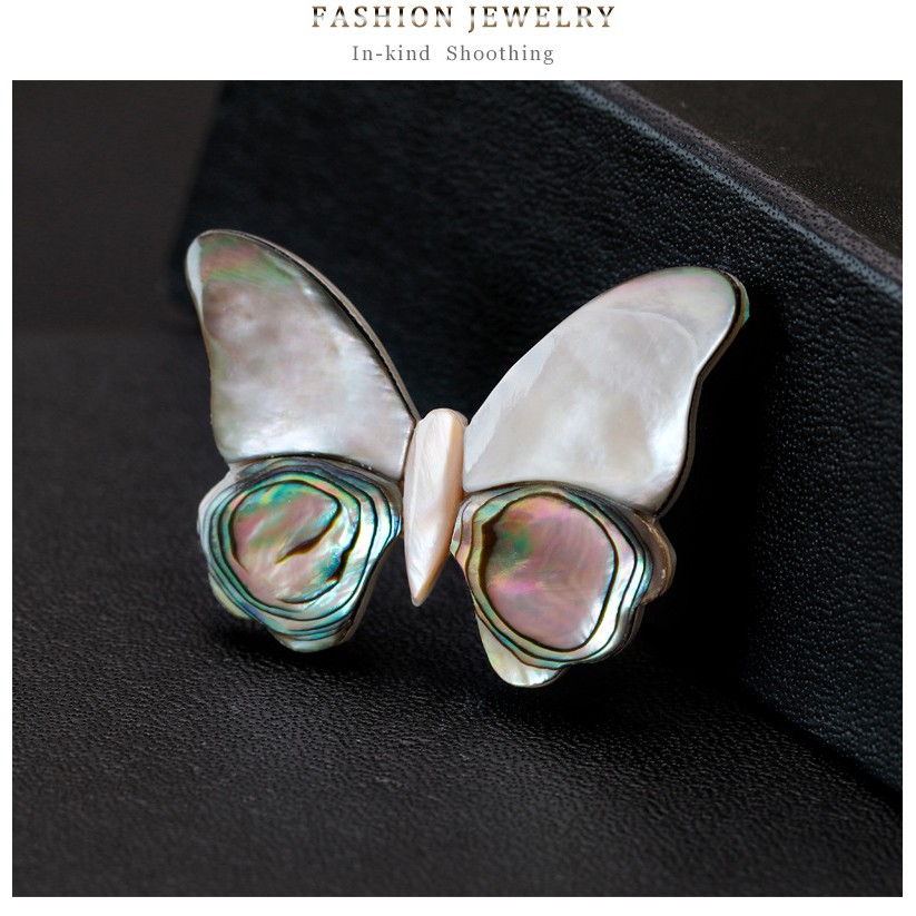 Cài áo thời trang cánh bướm chất liệu ốc sừng lạ mắt GC197