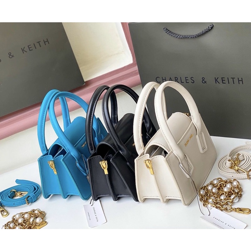 CNK Chain Handle Shoulder Bag 🆕