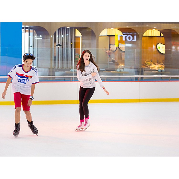 HCM [E-Voucher] Vé vào cửa người lớn + Giày trượt, 1 đôi vớ Sân băng Vincom Ice Rink Landmark 81 - T2 đến T6 (TK)