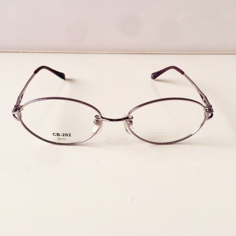Gọng kính nội địa Nhật thương hiệu Vanessa CB-202 màu ánh tím nhạt, made in China.