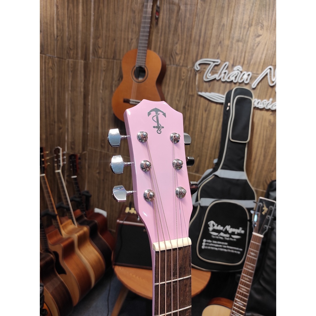 Guitar Màu Hồng T01H Gắn EQ LC5