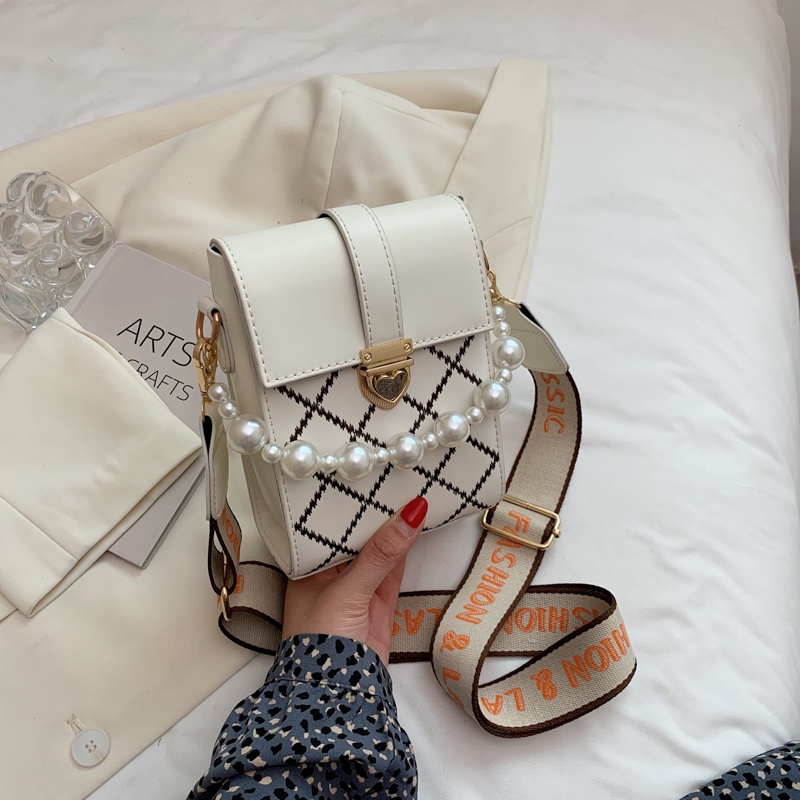 Túi đeo vai IELGY vừa điện thoại phối dây ngọc trai thời trang phong cách Hàn Quốc cho nữ