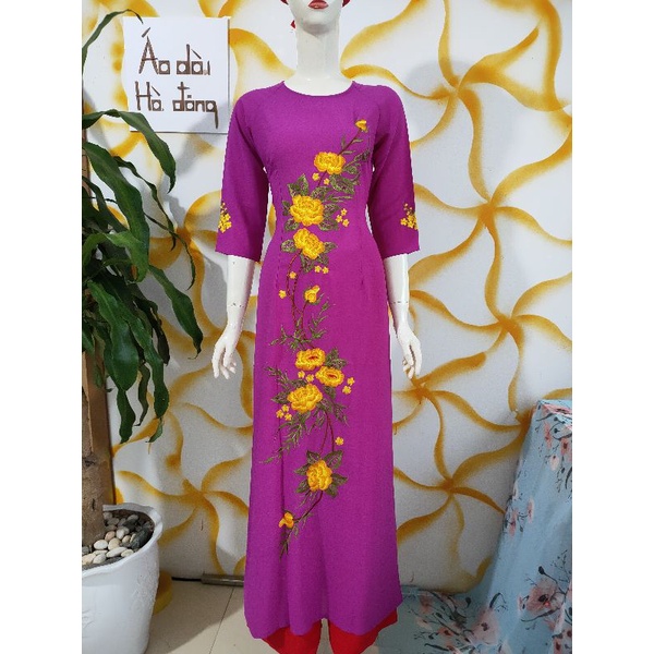 Áo dài mẹ đỏ thêu