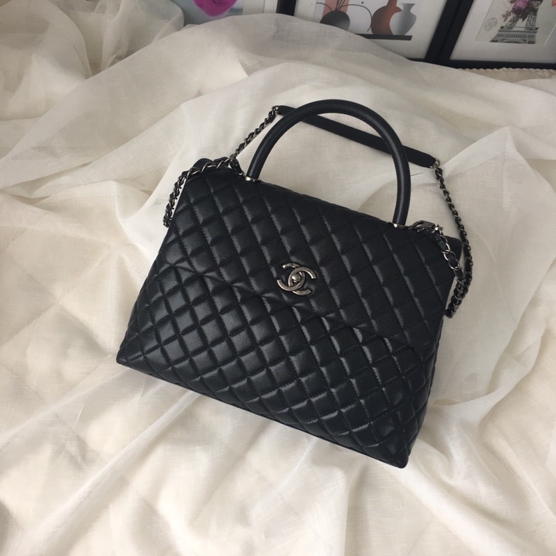 Túi xách nữ Channel 𝘾𝙝𝙖𝙣𝙚𝙡 CN da thật cao cấp size 33 có hai bản khoá màu bạc và vàng