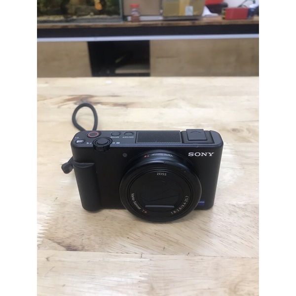Máy ảnh Sony Zv1