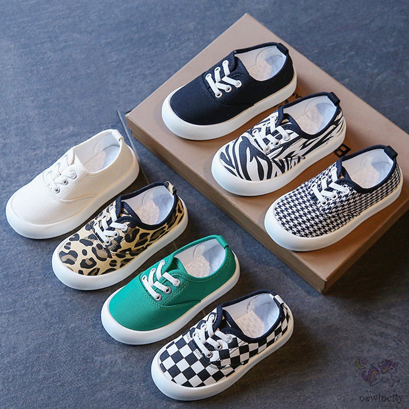 Giày vải canvas thiết kế màu sắc đơn giản thời trang dành cho trẻ em