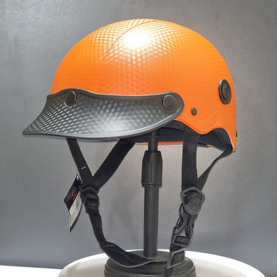 Mũ bảo hiểm lưỡi trai cao cấp GRO HELMET vân cacbon nhiều màu cá tính