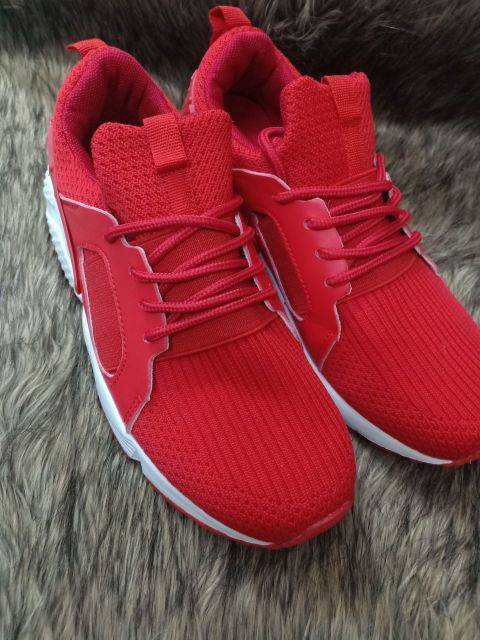 Thanh lý lỗ vốn Giầy Sneaker Nữ