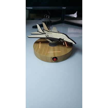 UFO - Mô hình Tomcat phản trọng lực