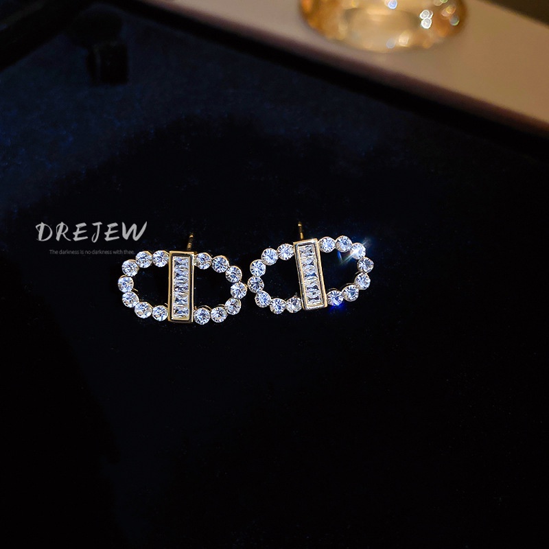 Khuyên tai DREJEW 2 mạ bạc đính đá zircon hình chữ đơn giản sang trọng phong cách Hàn Quốc