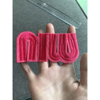 mác thêu miu miu