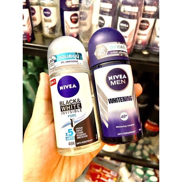 Lăn Khử Mùi Nivea Invisible Black and White giảm ố vàng áo trắng và đen 25ml