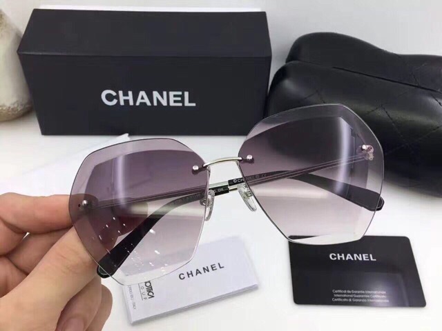 Kính thời trang khoan sang chảnh hot new | BigBuy360 - bigbuy360.vn