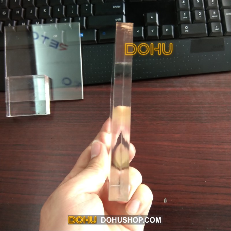Miếng Nhựa Mica Trong Suốt 10MM Cao Cấp - Cắt Bằng Tia Laser Theo Yêu Cầu