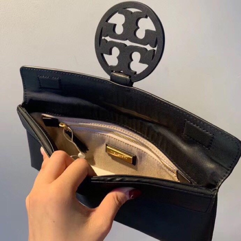 Clutch nữ hàng hiệu Tory Burch cầm tay cỡ lớn đi tiệc sang chảnh, thời thượng đủ mẫu mớ 100%