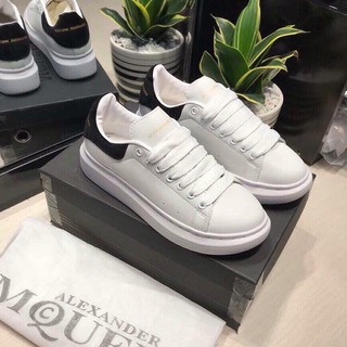 Xả Kho _ GIày Sneaker MCQ Trắng Gót Đen (Phù Hợp Với Mọi Hoạt Động )