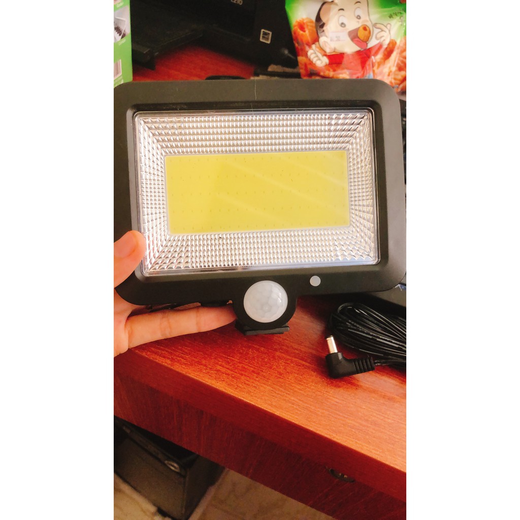 [GIÁ TỐT] Đèn cảm ứng năng lượng mặt trời dùng trong nhà, tặng kèm dây cáp 5m 100 Led Pin rời (Blink Store)