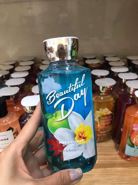 Sữa tắm bath and body