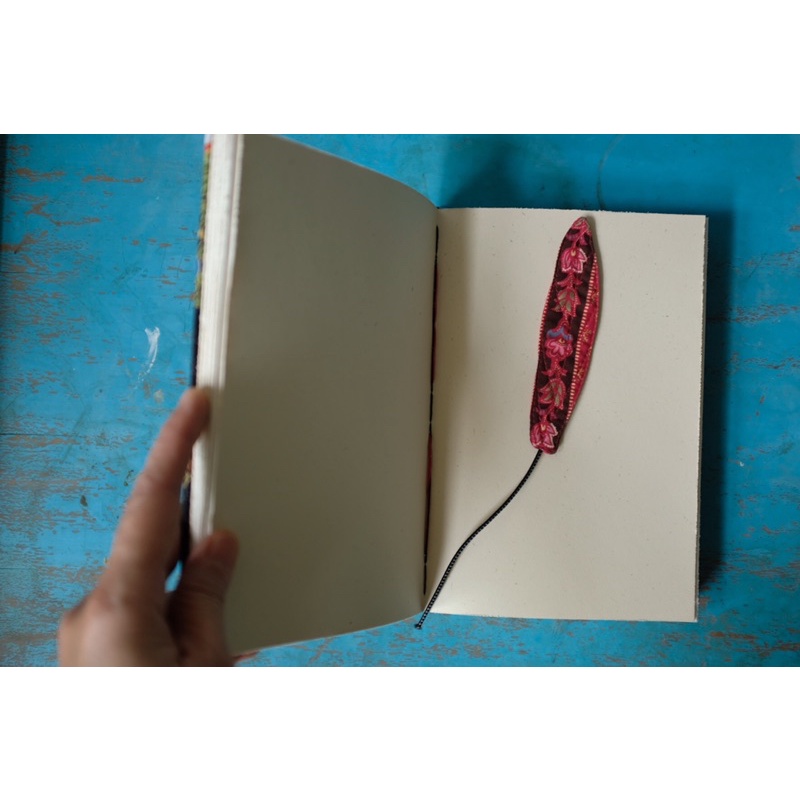 RUỘNG HOA-ĐÁNH DẤU TRANG