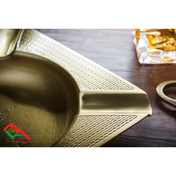 { HÀNG CHÍNH HÃNG } Gạt Tàn CCi-gar Bằng Kim Loại Lubinski LB3034 Cao Cấp Họa Tiết Hoa Văn Sang Trọng