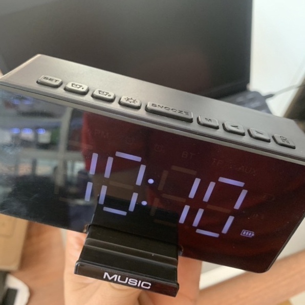 Loa Bluetooth không dây có đồng hồ báo thức, Âm Thanh to và bass êm kết nối điện thoại LapTop