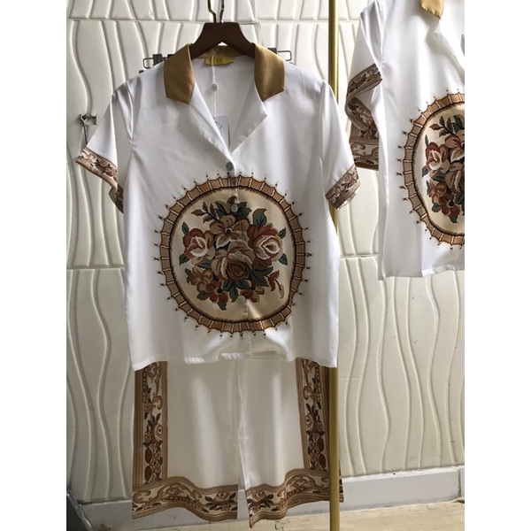 PIJAMA ĐÙI - TAY NGẮN - TAY DÀI HOA TRÀ NÂU N004