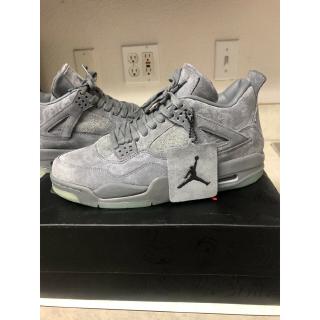 [Với hộp] Giày bóng rổ cổ trụ Air Jordan IV Retro 4 x Kaws Black Clear Glow