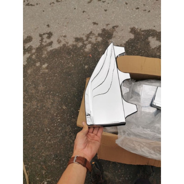 Bộ Ốp trang trí bậc lên xuống cabin xe tải HINO 500.