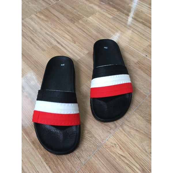 dép quai ngang addas bánh mỳ hót nhất hiện nay