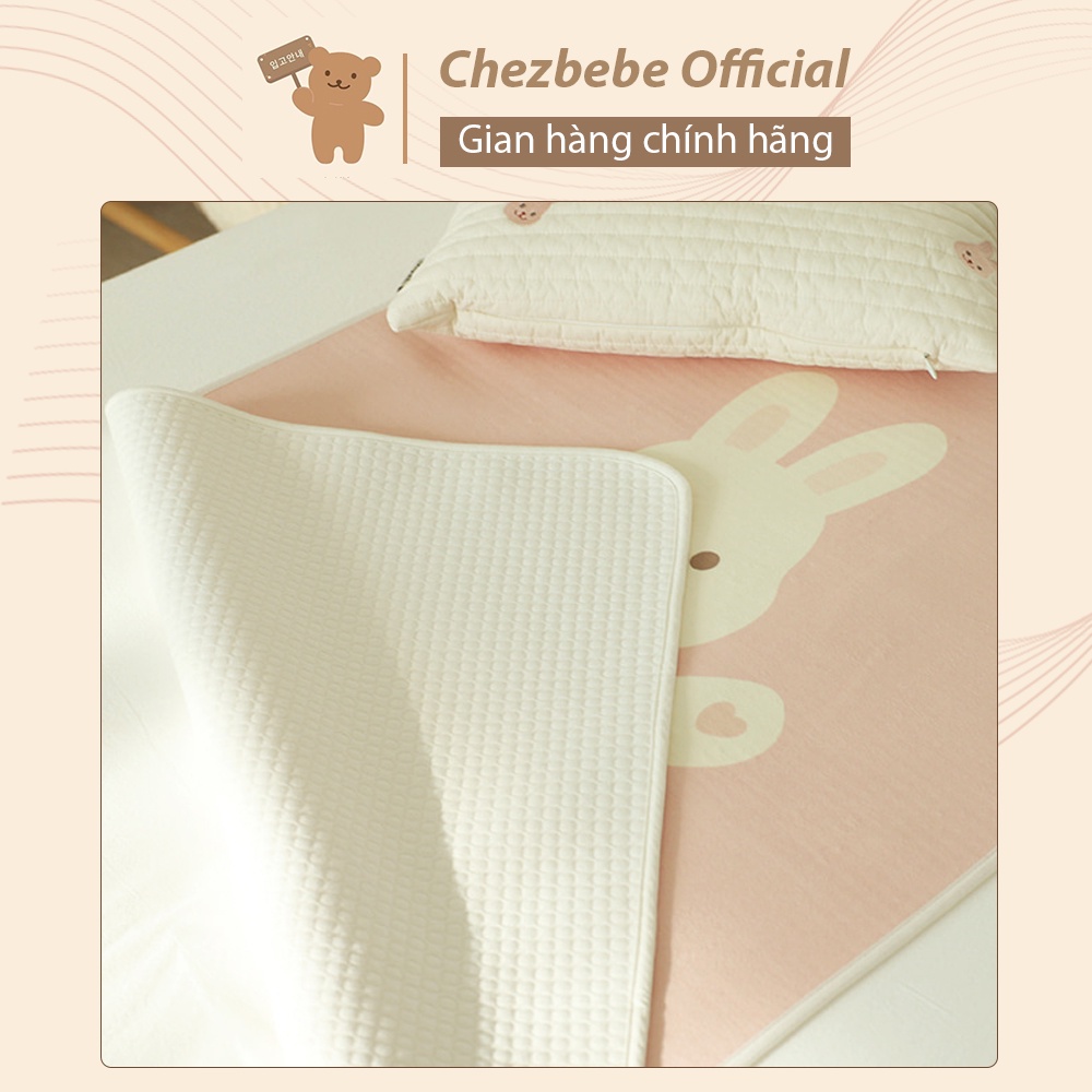 Tấm lót chống thấm cho bé 1 mặt chần bông có thể dùng thay đệm, an toàn cho da nhạy cảm Chezbebe