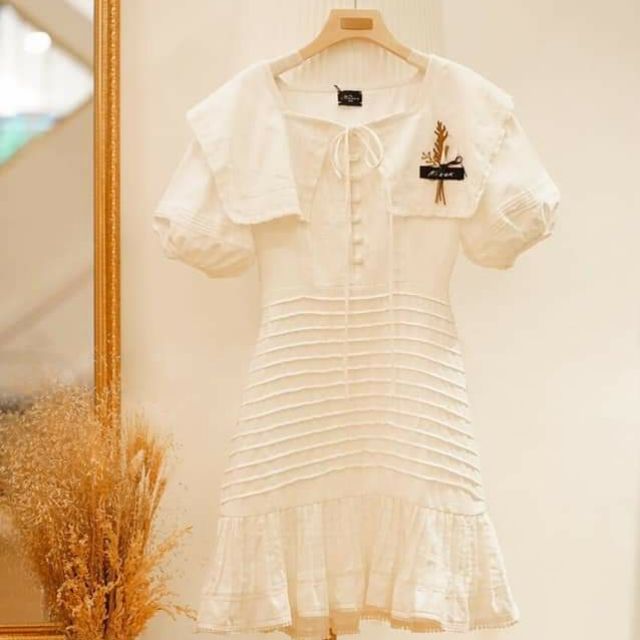 Váy the Maven đính hoa