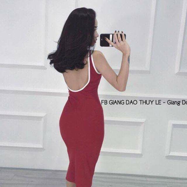 Đầm body hở lưng