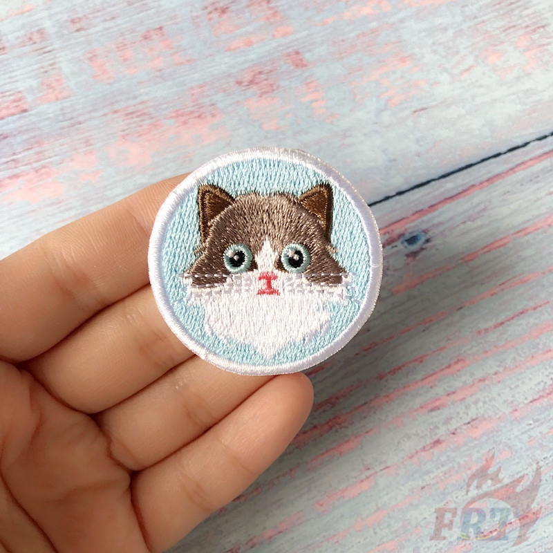 Set 1 / 4 Sticker Ủi Thêu Hình Mèo Dễ Thương (Kích Thước 4.4cmx4.4cm)