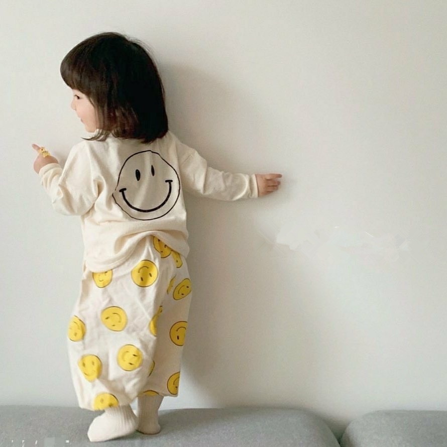 Bộ Áo Thun Cotton + Quần Dài Dáng Rộng In Họa Tiết Mặt Cười Dễ Thương Thời Trang Cho Bé Sơ Sinh
